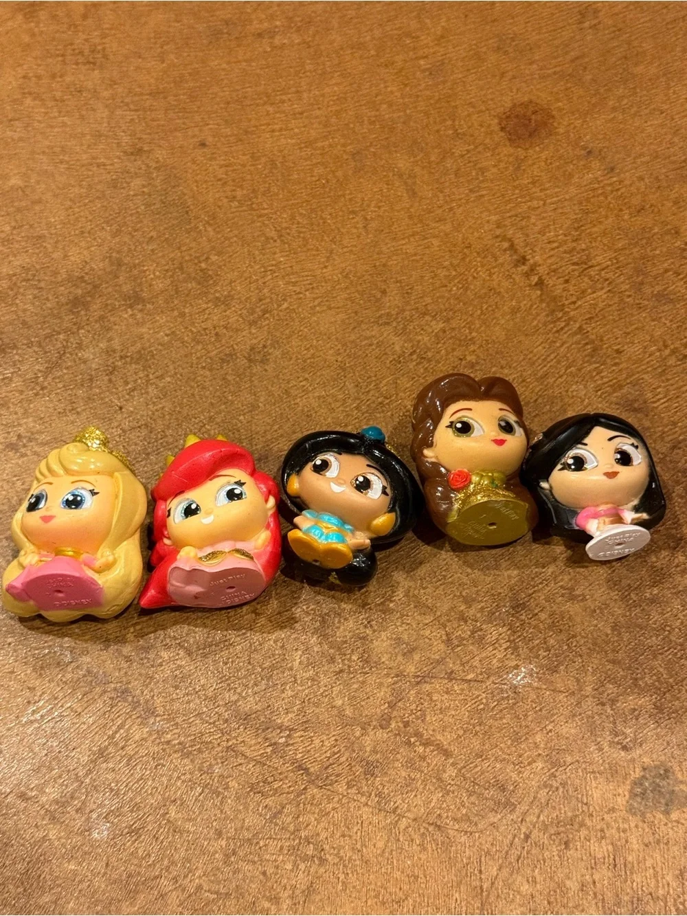 Disney Doorables series 6 glitter and gold princesses